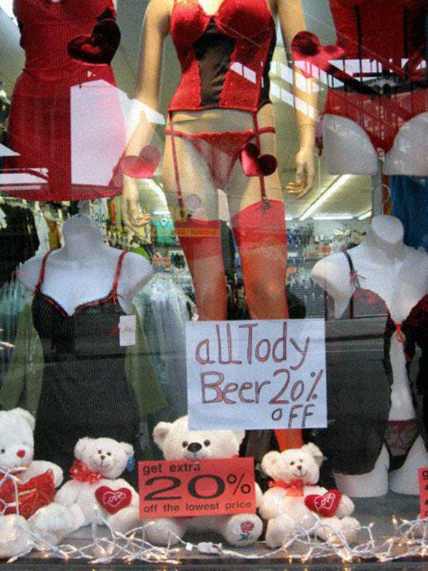 display window - all lody Beer2o! get extra 20% off the lowest price