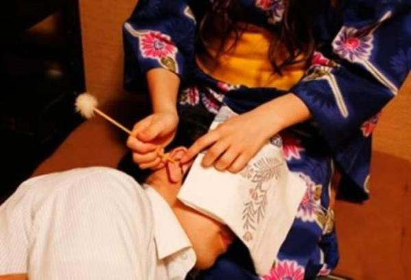 Japanese business men are making these new spas the next big thing. Unwind and relax after a long day with an ear cleaning.