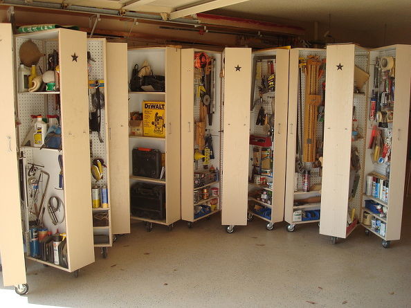 Put your cabinets on wheels so that you can change up your garage configuration whenever you want.