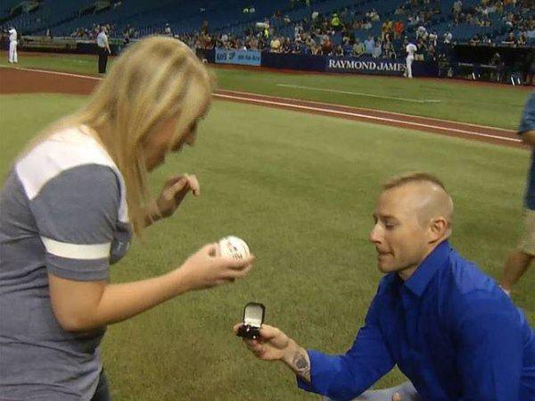 What she didn’t know was that this invitation to pitch was all set up by Cameron with the purpose of proposing in front of the entire stadium.