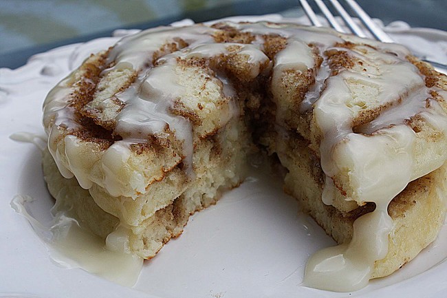 When you can't decide what kind of sweet treat you want for breakfast, the answer is (obviously) cinnamon roll pancakes.