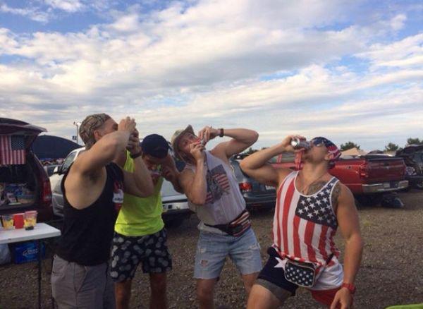 19 People Who May Regret These Pics From The Weekend