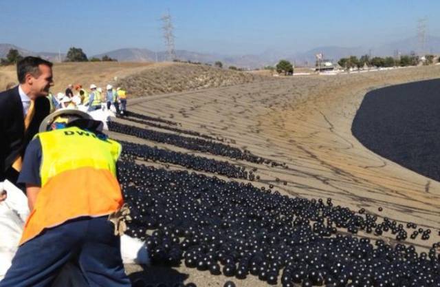 Shade balls are helping LA conserve water
