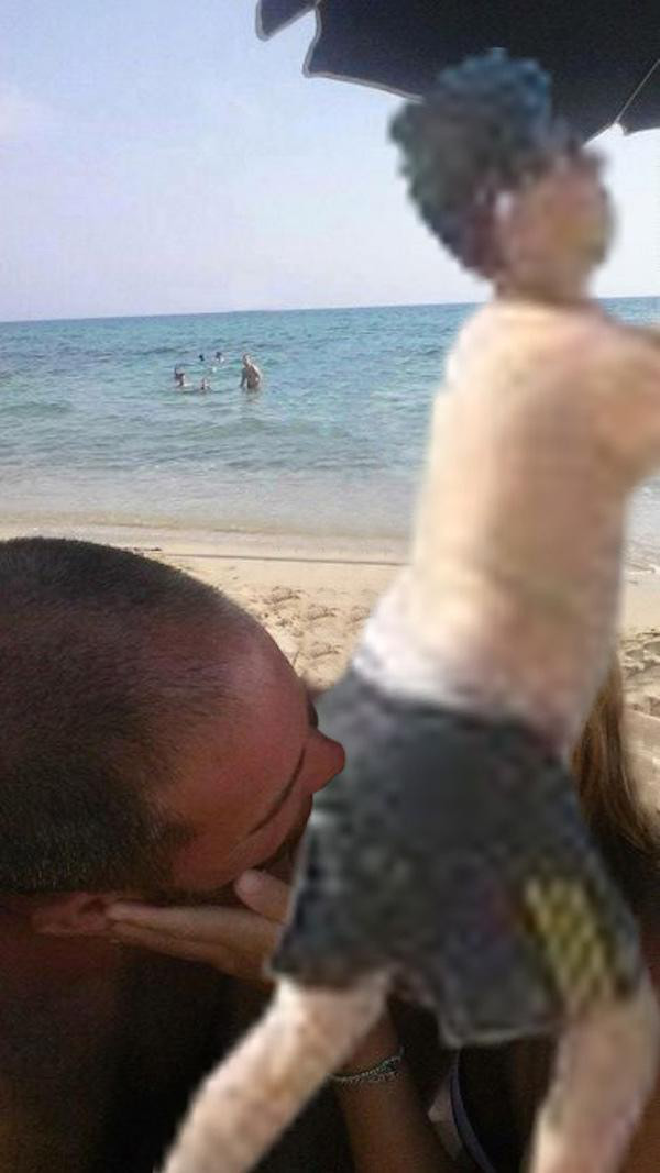 kissing couple photoshop beach