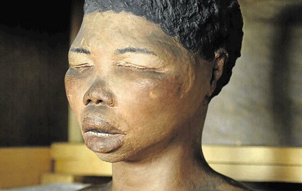 In her short lifetime, Sara Baartman knew more tragedy than one should ever have to endure. She was discovered in Capetown, Africa by a British military doctor known as William Dunlop, and it was her unique physique that grabbed his attention. Her enlarged buttocks and an elongated labia were (and still are) common among the Khoisan women. However, Sara stood out for having slightly larger assets than the other women in her tribe. 

It's unclear exactly what promises Dunlop made to Baartman to persuade her to accompany him on his trip back to Europe, but he was able to do so successfully. Upon her arrival, she was immediately presented as nothing more than a curiosity and given the name "Hottentot Venus." (Hottentot was the name applied by white Europeans to the Khoikhoi people. It is now considered an offensive term.)

After four years of degradation and humiliation by Londoners, she was transferred to Paris, only to endure the same systematic abuse to which she'd grown accustomed. Eventually, Parisians grew tired of Baartman as an exhibition. The money stopped coming in, and she was forced to resort to a life of prostitution as a means of survival. 

Due to the combination of the abuse she endured and the foreign climate to which she was unaccustomed, she died in 1815 at the age of 25. After her death, French scientist Georges Cuvier had a plaster cast of her body created. He then removed her skeleton, brain and genitalia and placed them in jars at the Musee de l'Homme in Paris where they were on display for 160 years. It was only after Nelson Mandela had requested Baartman's remains be returned to Africa that she was given a respectable burial in 2002.