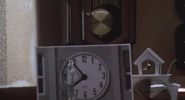 Back to the Future: The opening credits sequence features dozens of ticking clocks in Doc Brown’s lab. One of them features actor Harold Lloyd from the silent film Safety Last! hanging from the minute hand. The clock foreshadows Doc Brown hanging from the Hill Valley clock tower trying to harness a bolt of lightning to send Marty back to the 1980’s.