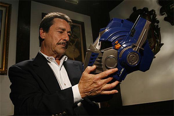 The Predator is voiced by Peter Cullen. He’s also the voice for Optimus Prime and Mario.