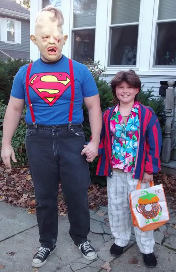 father and son 80s costume - a Dd