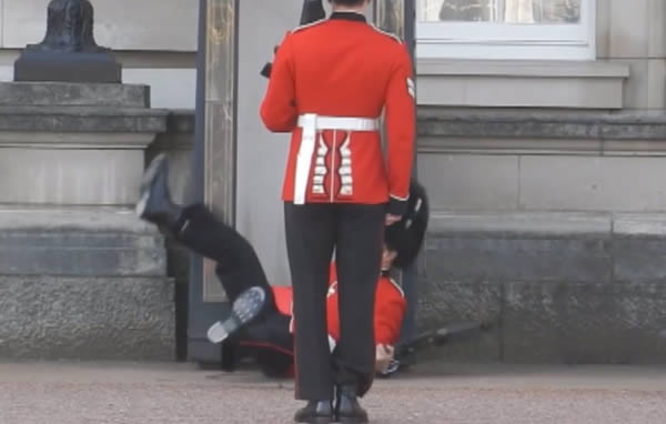 10 OMG Moments Caught on Camera By Tourists