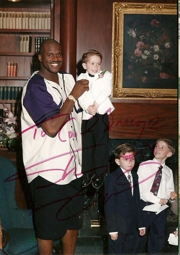 38 Pictures That Prove Shaquille Oneal Is A Real Life Giant Gallery Ebaums World