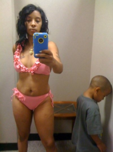 23 Entertaining Examples of When Sexy Selfies Fail