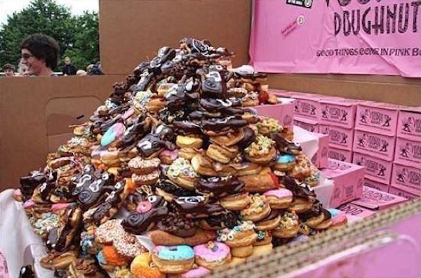 cool product voodoo doughnut portland - To Doughnut Scco Tuings Cole In Pink B.