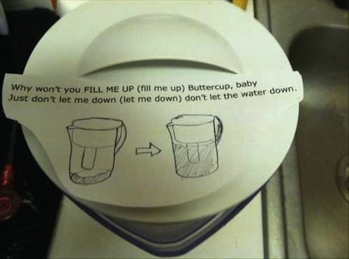 22 Hilarious Notes Left By Roommates