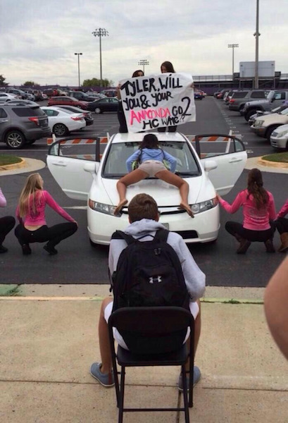 The 18 Most Cringeworthy Homecoming Proposals