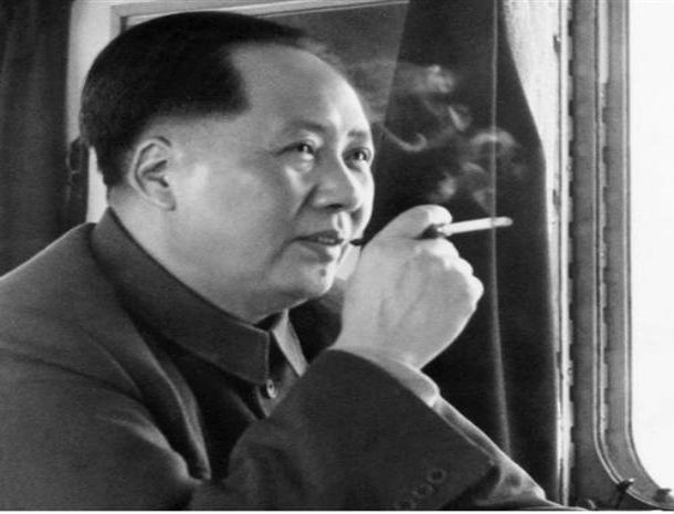 Mao Zedong, like many Chinese of his time, refused to brush his teeth. Instead, he rinsed his mouth with tea and chewed the leaves. Why brush? “Does a tiger brush his teeth?” argued Mao. As you can imagine, his teeth were green.