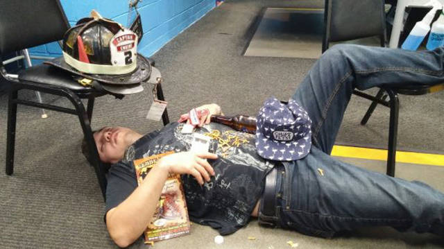 36 Drunk People Who Had Just One More