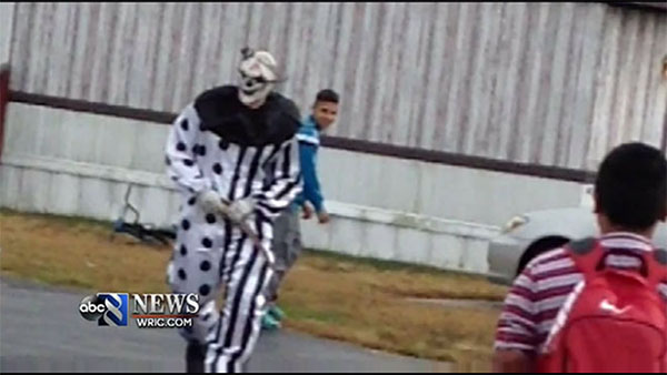 The run-up to Halloween often makes people do weird things. Just ask Nathaniel Dunivin, who got himself into quite a bit of trouble in October 2015 by getting dressed in full clown regalia and scaring the hell out of a bunch of schoolchildren waiting at a bus stop. Dunivin was wielding a butcher knife and chasing kids, but thankfully nobody was hurt. Police came to the scene and easily identified the culprit as he was still wearing a clown mask and carrying a knife. His father blamed Dunivin's acts on PTSD from his military time in Afghanistan.