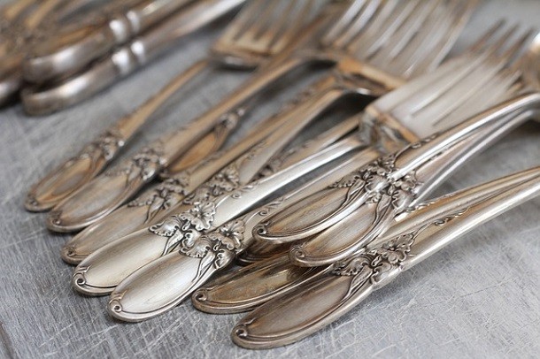 Before you throw away that banana peel, pull any tarnished silver cutlery out of the cabinet. Chemicals present on the inside of banana peels make it a great silver polish. Blend the peels with a little water to create a paste which will bring back the shine on your cutlery with just a bit of rubbing.
