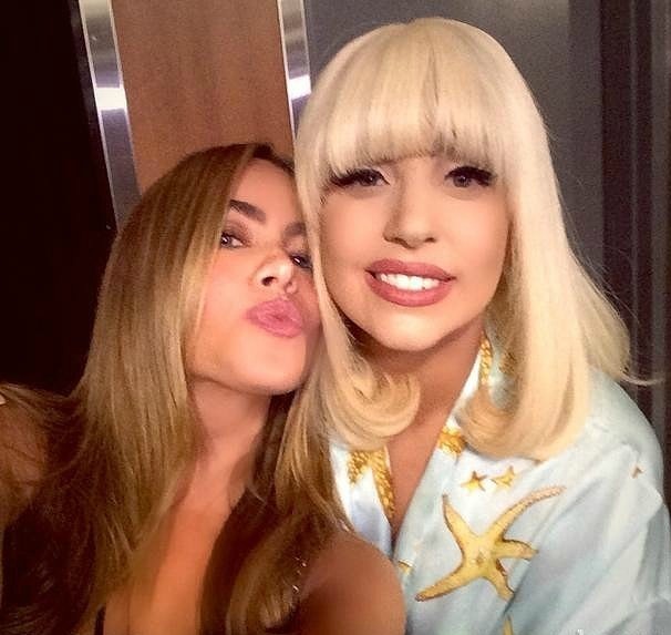 28 of the Most Surprisingly Candid Celebrity Selfies