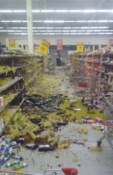 earthquake supermarket