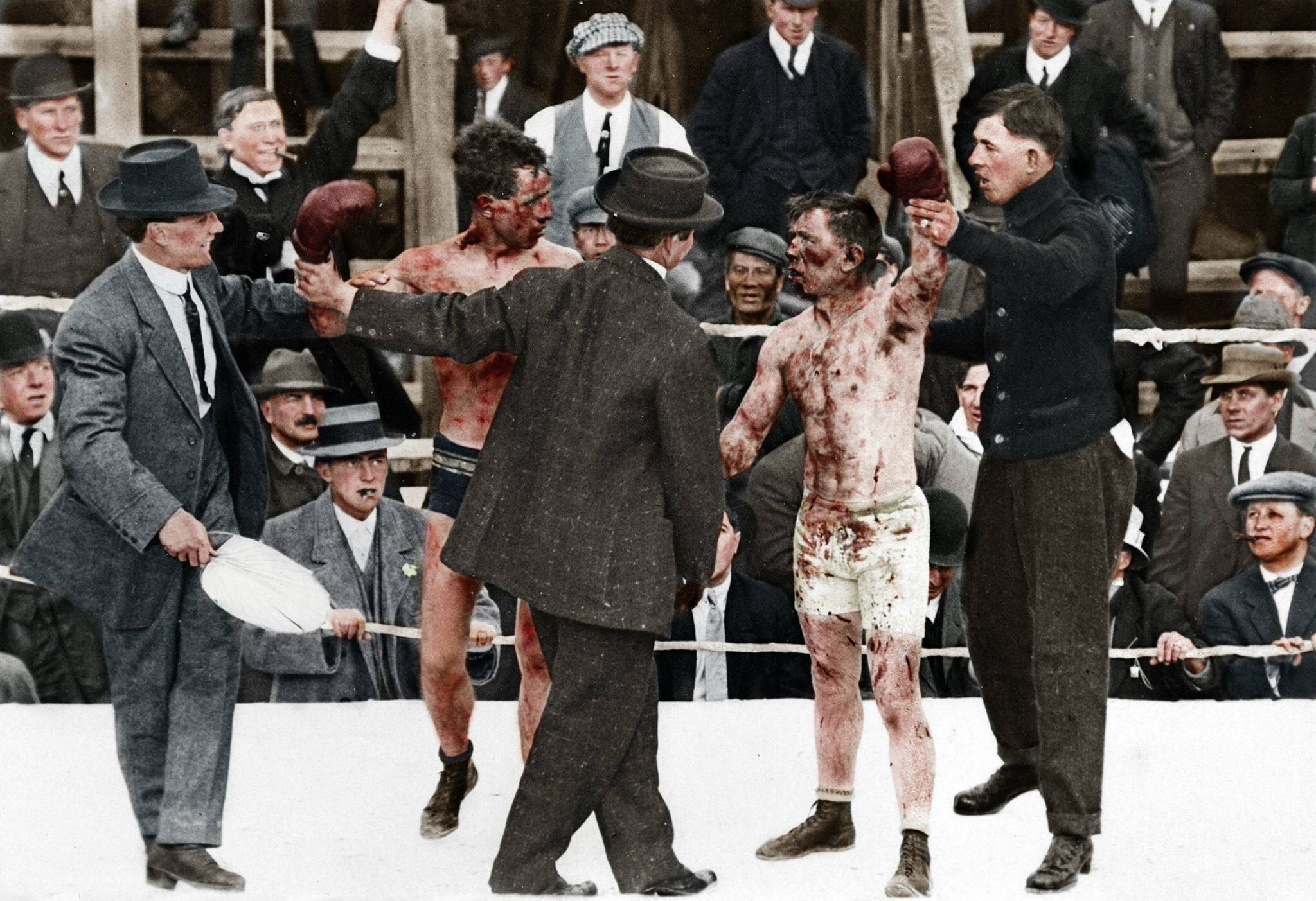 Restored photo of a boxing match from 1913 (Roy Campbell vs. Dick Hyland)