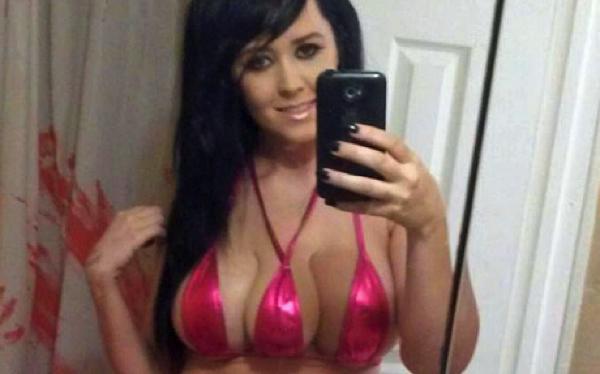 Here's a classic example of “if it's too good to be true, it probably is.” A woman known as Jasmine Tridevil aroused the interest of many people when she posted a selfie, allegedly showing her with a third secondary sexual characteristic (aka, a third boob). Millions of shares later, the phony breast was exposed by an intrepid German journalist with a thermal camera as well as a TMZ exposé, which showed documentation of a triple breast prosthesis owned by Ms. Tridevil.