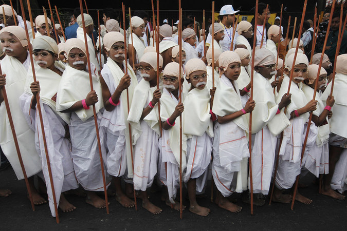 The largest gathering of people dressed as Mahatma Gandhi.