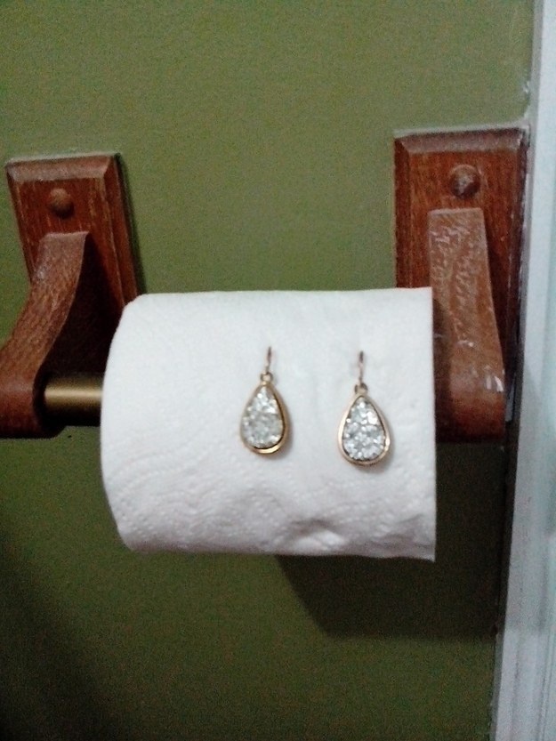 How to keep your jewelry 101.