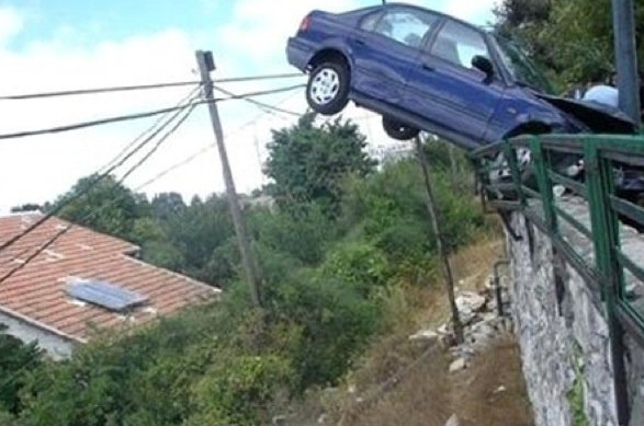 bizarre impossible car crash