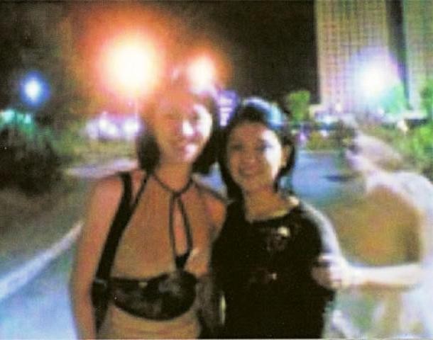 This disturbing photo was taken in 2000 in Manilla, Philippines. The girls were out one night and asked a passing stranger to take picture of them using one of the girl´s cell phone camera (hence the low-resolution picture). The result is shown here, with a transparent figure seeming to tug on the girl’s arm with a firm if friendly grip.