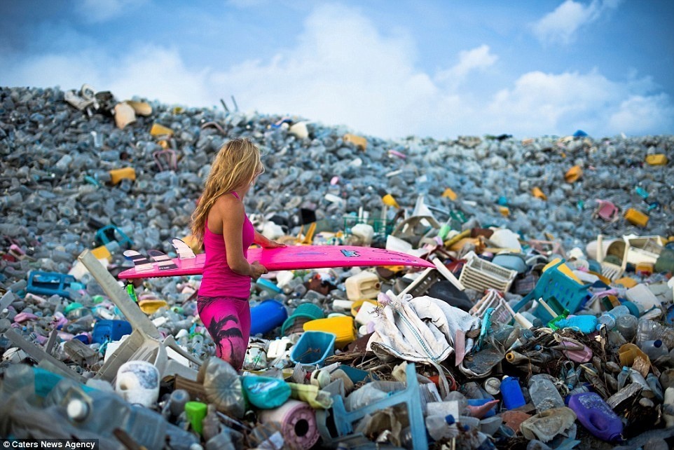 What garbage island of the Maldives looks like.