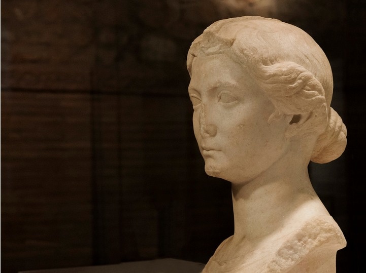 In ancient Rome, “cosmetae” were female servants who applied cosmetics to wealthy Roman women. According to legend, the cosmetae emulsified some cosmetics with their own saliva.