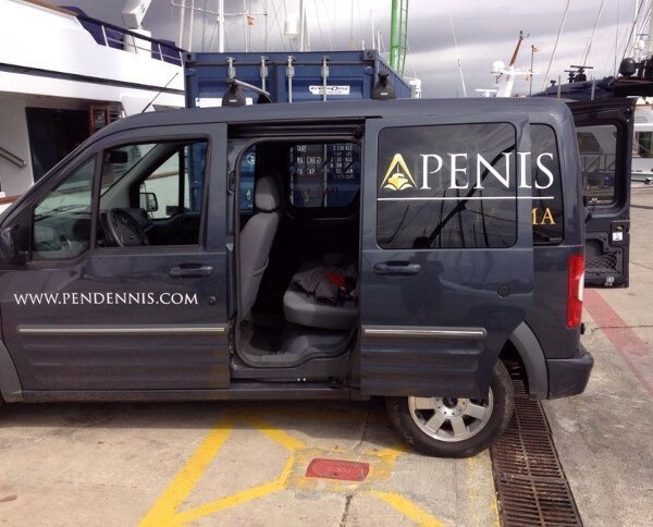 starbucks van fail - Gc Apenis