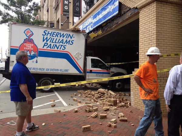 Traffic collision - Zu Sherwin Williams Paints The Pros Know, Ask SherwinWilliams