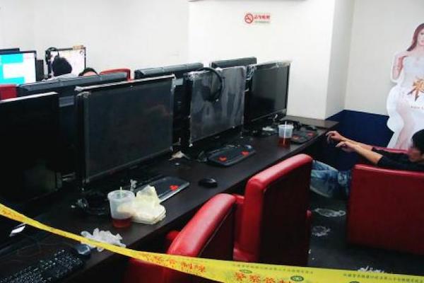 A 32-year-old man was found dead in an Internet cafe in Taiwan after a marathon three-day gaming binge in January 2015. 

The man, known only as Hsieh, entered the cafe in Kaohsiung, Taiwan's second-largest city, on January 6. He was found motionless on January 8, and he was rushed to the hospital, where he was pronounced dead from cardiac failure. 

Gamers around him continued playing as if nothing happened even when the police and paramedics arrived. Cold temperatures and exhaustion from the long hours spent playing games likely contributed to Hsieh's cardiac arrest.