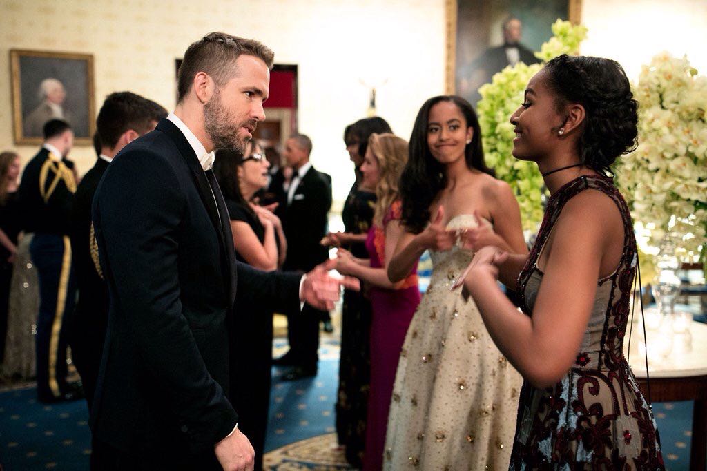 Malia Obama Gives Thumbs Up To Sasha As She Fangirls Over Ryan Reynolds