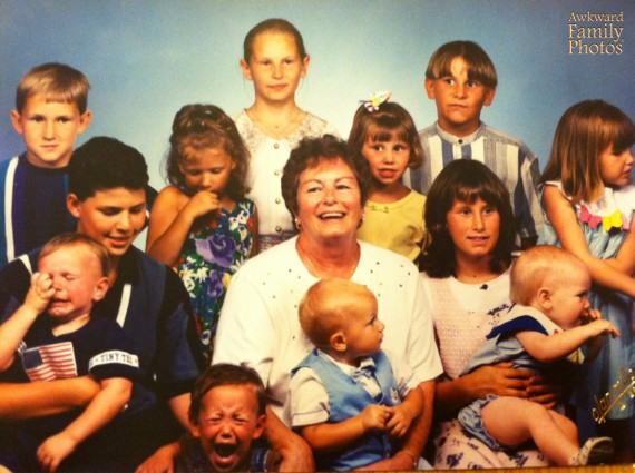 26 Kids Who Single-Handedly Ruined the Family Portrait