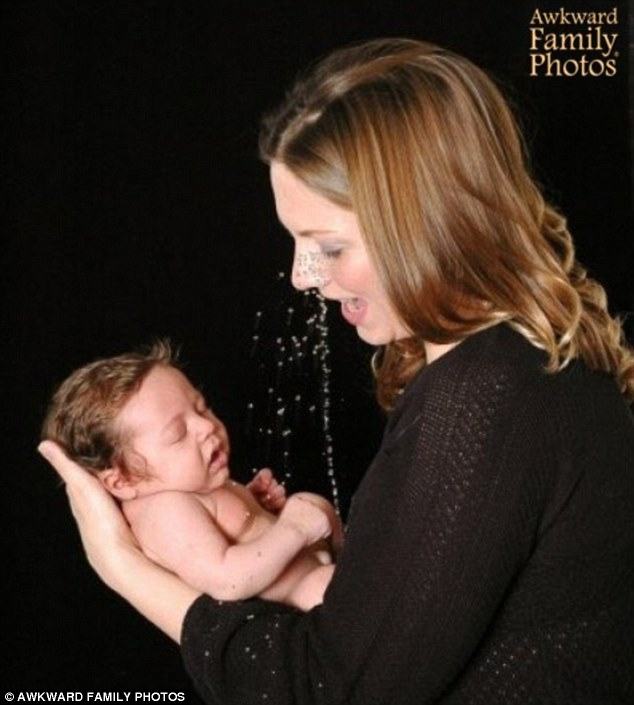 26 Kids Who Single-Handedly Ruined the Family Portrait