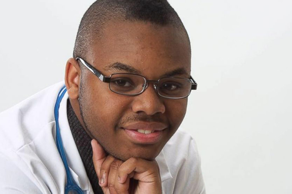 Let's be honest here: Becoming a doctor is a lot of work. You have to graduate high school, then college, then medical school, then do your residency -- by the time you get through all of that, you're too old to enjoy it. That's what inspired Florida teen Malachi Love-Robinson to put on a pair of scrubs and impersonate a West Palm Beach doctor. Love-Robinson actually set up a clinic in West Palm Beach and saw multiple patients before an undercover police officer busted him. After his arrest, it came out that the teen had made house calls to an elderly woman and stolen her checkbook, which he used to pay off his debts. The amazing thing is that this wasn't even the first time he'd tried the con -- in 2015, he was caught peeking into a gynecological exam at St. Mary's Medical Center.