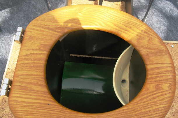 The record for the most wooden toilet seats broken with the head in a minute is 46 achieved by Kevin Shelley on the set of Guinness World Records – Die größten Weltrekorde in Cologne, Germany, on September 1, 2007.