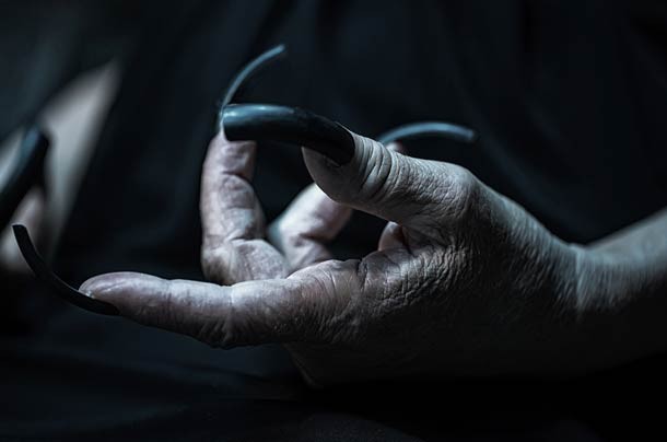 The longest fingernails on a single hand measured an aggregate length of 909.6 cm (358.1 in) and was achieved by Shridhar Chillal on his left hand as measured in Pune city, Maharashtra, India, on November 17, 2014.