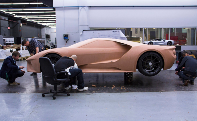 Molding The New Ford GT