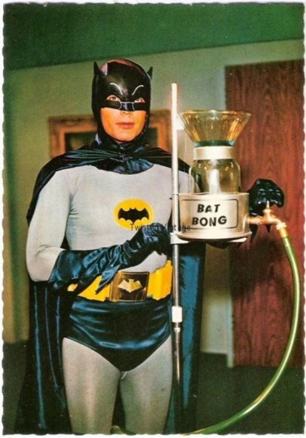 batman bat bong - Bat Bong