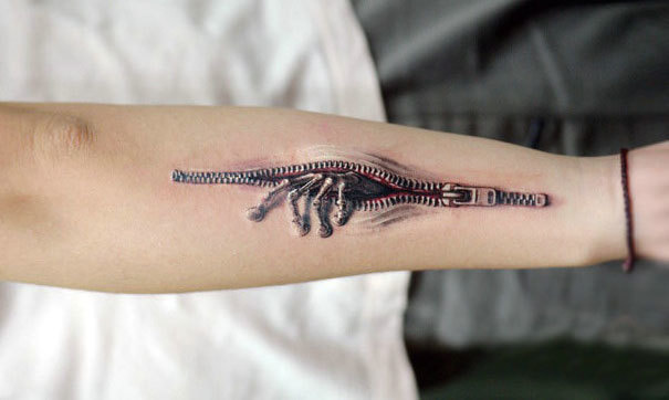 27 Realistic Tattoos That Are So Convincing You Won’t Be Able To Look Away