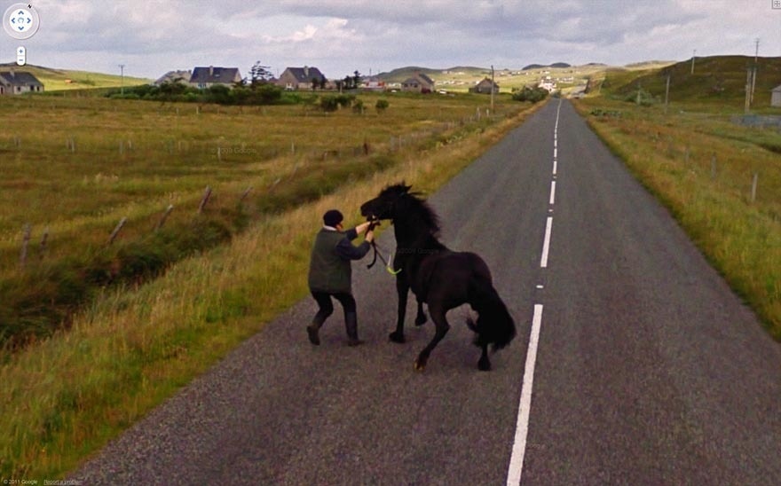 30 Strange Things Found On Google Street View