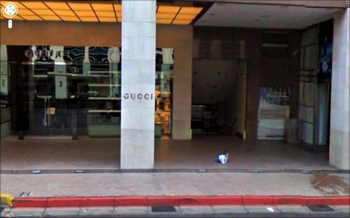 30 Strange Things Found On Google Street View