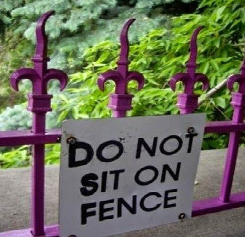 sign - E Do Not Sit On Fence