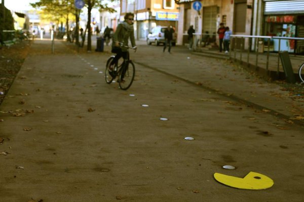 Man adds flare to enhance otherwise mundane surroundings