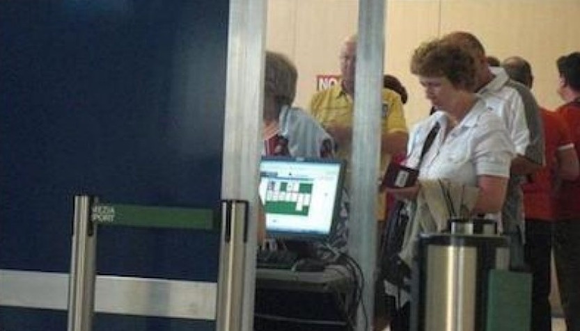 airport security fail