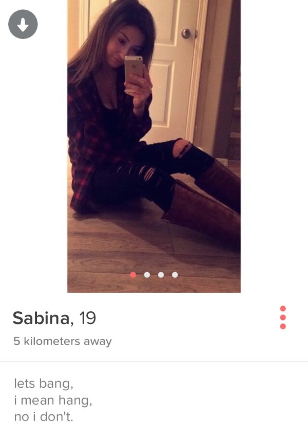 32 People have some pretty forward Tinder profiles